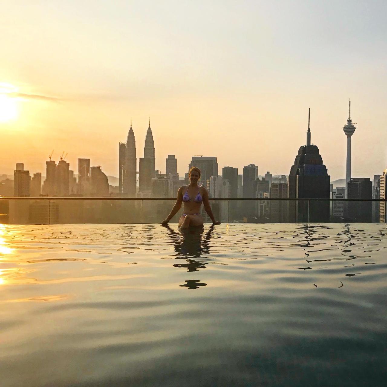 Tuxedo Kl No.1 Rooftop Pool W Skyscraper Views Hotel กัวลาลัมเปอร์ ภายนอก รูปภาพ