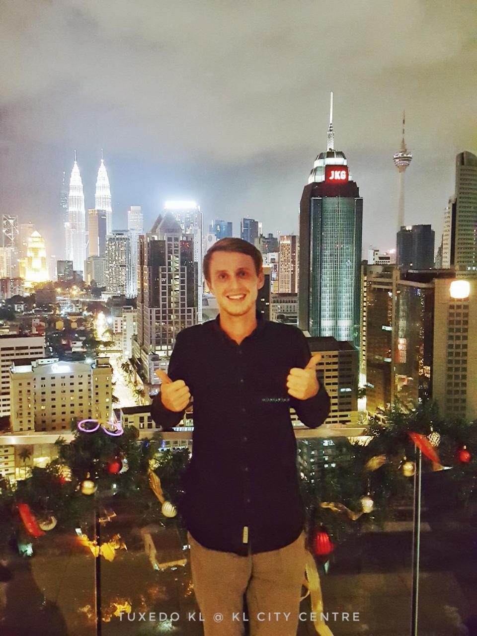 Tuxedo Kl No.1 Rooftop Pool W Skyscraper Views Hotel กัวลาลัมเปอร์ ภายนอก รูปภาพ